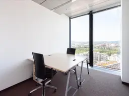 All-inclusive-Zugang zu professionellen Büroräumen für 2 Personen in Regus Twin Towers 