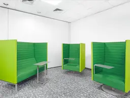 All-inclusive-Zugang zu Coworking-Bereiche in Regus Cityport 11