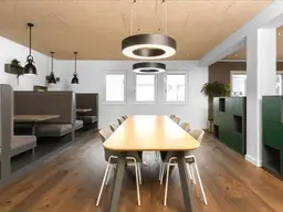 All-inclusive-Zugang zu Coworking-Bereiche in Regus Airport West 