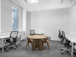 Privater Büroraum für 3 Personen in Spaces Francis