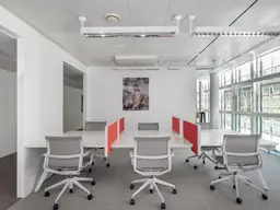 Werden Sie Teil einer Coworking-Gemeinschaft in Regus Opera 