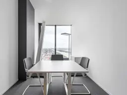 All-inclusive-Zugang zu professionellen Büroräumen für 4 Personen in Regus DC Tower