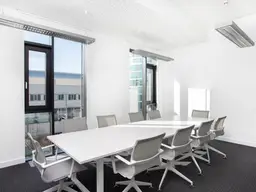 All-inclusive-Zugang zu professionellen Büroräumen für 5 Personen in Regus Messecarree 