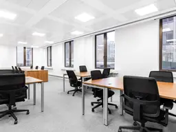 Privater Büroraum für 5 Personen in Regus Hall Haus