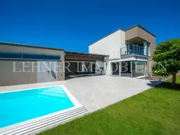 *** MODERNES ECKREIHENHAUS MIT HAUS-CHARAKTER AUF 900 M² GRUND – VIEL PLATZ FÜR KOMFORT &amp; PRIVATSPHÄRE ***
