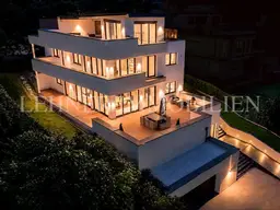 * GRAZ GÖSTING * EXKLUSIVE VILLA IN RUHIGER AUSSICHTSLAGE MIT BEEINDRUCKENDEM PLATZANGEBOT &amp; SEPARATER PRAXIS- ODER BÜROEINHEIT *