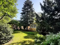 Für Liebhaber: Biedermeier-Villa mit wunderschönem, ruhigen Garten