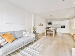 Moderne 2-Zimmer-Wohnung in Neumarkt am Wallersee – Erstbezug mit Balkon!