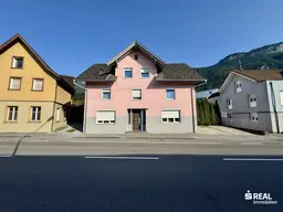 Mehrfamilienhaus mit 5 Wohnungen