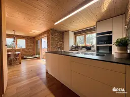 Ihr Traumhaus mit Pool in Schlins wartet!