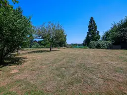 Grünruhelage trifft Zentrumsnähe – Baugrundstück mit Entwicklungspotenzial - 1540m² - für Bauträger- Familien - Investoren