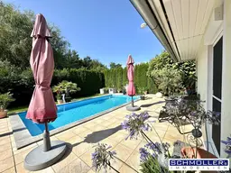 Wohlfühl-Bungalow mit Pool in idyllischer Lage