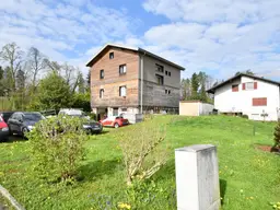 kleines Mehrparteienhaus