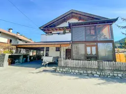 Großzügige 6-Zimmer-Wohnung mit West-Terrasse in ruhiger Lage