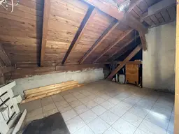 Lagerfläche/Archiv im Dachgeschoss