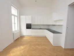 Erstklassige 4-Zimmer-Wohnung mit 2 Balkone | 2 Bäder | Klimaanlage | Arenbergpark