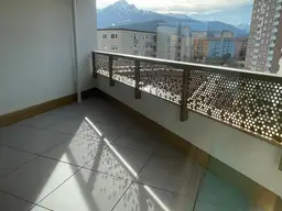 Exklusive und moderne 3-Zimmer-Wohnung mit Panoramablick, Balkon und TG-Platz 