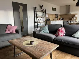 Großzügige, schöne Wohnung mit Panoramblick &amp; Seeblick