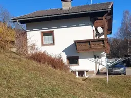 Schönes Einfamilienhaus in sonniger Hanglage in der Gemeinde Krems
