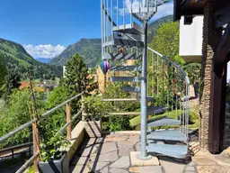 Wohnen mit gewissen Vorzügen - überdachte Terrasse und eigene Sauna inklusive