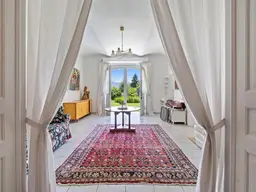Elegante Villa mit Wörthersee-Blick. Elegant art nouveau villa with a view of Lake Wörthersee.
