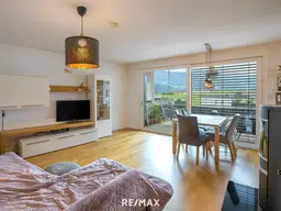 NEU! Wohnen mit Komfort: 3-Zimmer-Wohnung mit Lift, Terrasse &amp; 2 TG-Plätzen