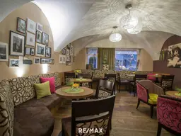 "Wein trifft Kaffee" – Erfolgreiches Lokal mit besonderem Ambiente - zur Sofortübernahme!