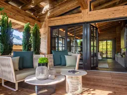 Golf-In &amp; Golf-Out Premium Chalet