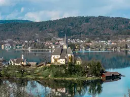 Apartment der Extraklasse – Privater Seezugang, Bootshaus und unvergleichlicher Wörthersee-Blick 