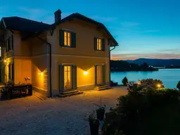 TRAUMHAFTE WÖRTHERSEE-STILVILLA MIT EINZIGARTIGEM BLICK UND PRIVATEM SEEZUGANG