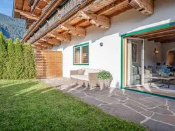 Sonnige Gartenwohnung im Areal des „Kitzbühel Country Club“