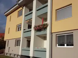 Wohnen am Schloßplatz! [CARA]