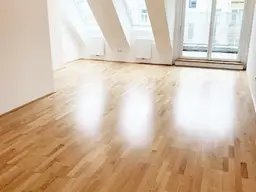Ruhelage- 4 Zimmer Wohnung im Dachgeschoss mit 2 Terrassen und Klimaanlage