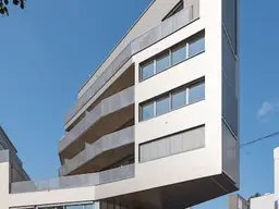 Geräumiges Geschäftslokal mit großer Auslagenfläche!