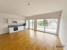 Sehr schöne und geräumige 3-Zimmerwohnung mit Terrasse!