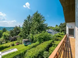 Einfamilienhaus mit traumhaften hellen Wohnbereichen, Blick ins Grüne und in absoluter Ruhelage