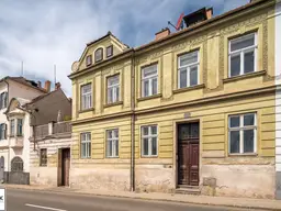 Langenloiser Straße 47- Grundstück aus Familienbesitz mit Garten und Weingarten (zwei Einheiten)