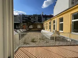 ** Erstbezug nach Sanierung ** Attraktive Bürofläche in der Rueppgasse – Perfekte Lage für Ihr Start-Up! ab sofort verfügbar**