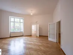 Altbau-Büro in Bestlage am Brahmsplatz
