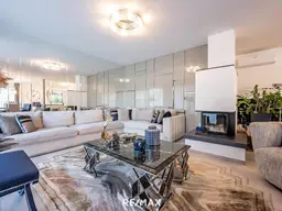 WOHNEN MIT STIL | KOMFORT | LUXUS UND SWIMMINGPOOL in Grünruhelage.