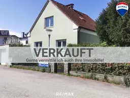 Schönes Bestandshaus mit viel Potential und angenehm geschnittenem Grundstück.