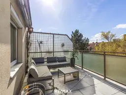 3 Zimmer + Kabinett und 2 große Dachterrassen. Alles wie neu...!!!