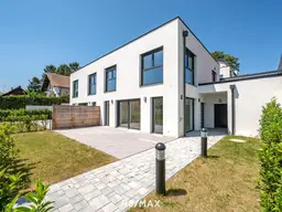Erstbezug: Doppel-Haushälfte mit Fernblick und Wohlfühlambiente