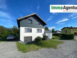 Wohnhaus in Grünlage | 2 Küchen | 900 m2 Garten | 2 Garagen