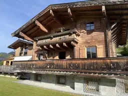 Luxuschalet Zweitwohnsitz – Panoramablick &amp; Toplage