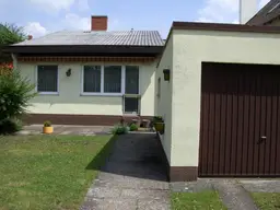 Schönes Einfamilienhaus in absoluter Grünruhelage samt Garage und Sauna