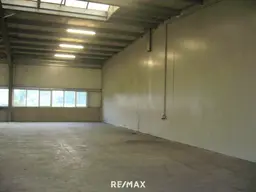 Gewerbe- und Lagerhalle zu MIETEN!