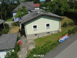 Charmantes Einfamilienhaus in ruhiger Grünlage – innen renoviert und bezugsbereit