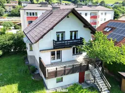 Großzügiges Einfamilienhaus mit Wintergarten und großem Grundstück