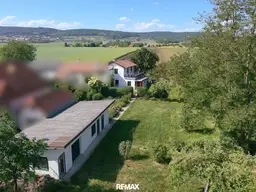 Einzigartiges Immobilienpaket: Zwei Grundstücke &amp; Eigentumswohnung
